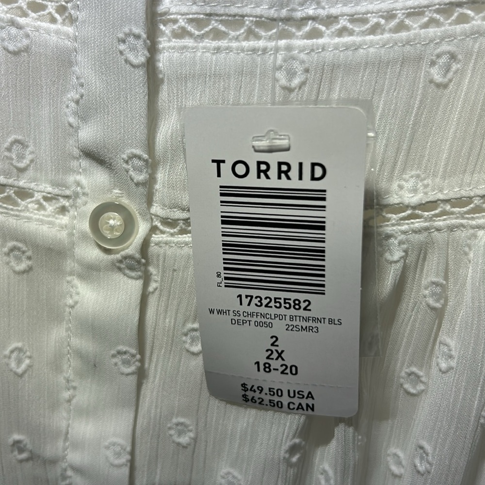 Torrid Chiffon Clip Dot Button-Front Blouse Size 2X NWT - Picture 9 of 11